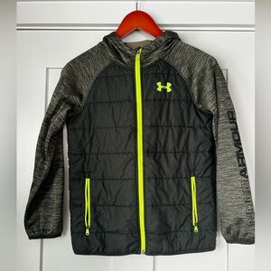 Youth under Armour lightweight jacket. Size medium. Excellent condition.